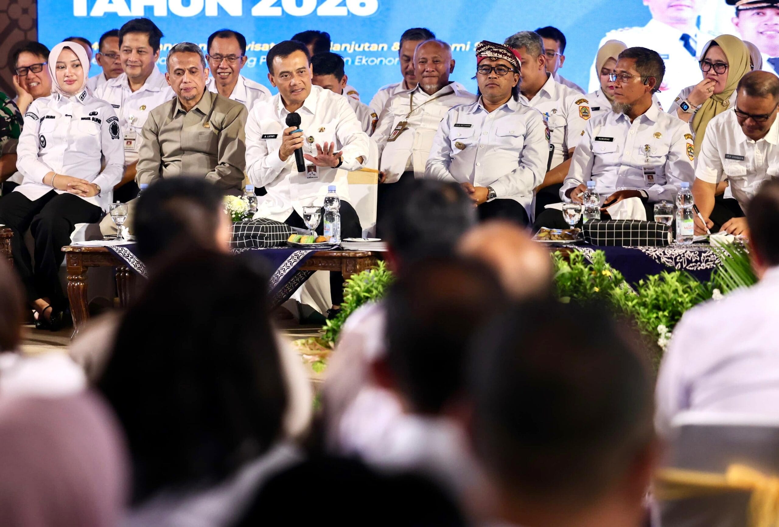 sumber : https://nalarmedia.com/rute-baru-trans-jateng-2027-siap-hubungkan-wilayah-magelang-dan-temanggung/