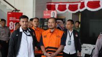 Sumber Gambar : https://nasional.kompas.com/read/2026/07/30/12480371/bupati-pemalang-peras-anak-buah-hingga-rp-198-miliar-untuk-suap-pegawai-kpk