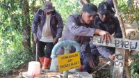 Sumber Gambar : https://jatengprov.go.id/publik/cegah-karhutla-pemprov-jateng-bentuk-satgas-dan-perkuat-46-masyarakat-peduli-api/