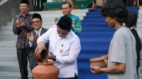 Sumber Gambar : https://jatengprov.go.id/publik/pemprov-jateng-kawal-program-mahasiswa-kkn-dari-data-kemiskinan-hingga-umkm-desa/