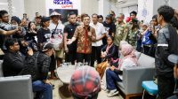 Sumber Gambar : https://jatengprov.go.id/publik/gubernur-luthfi-terima-masyarakat-jateng-guyub-aspirasi-ditindaklanjuti/