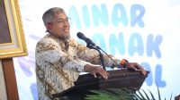 Sumber Gambar : https://jatengprov.go.id/publik/sekda-jateng-tegaskan-pentingnya-kualitas-pengasuhan-dan-pendidikan-anak/