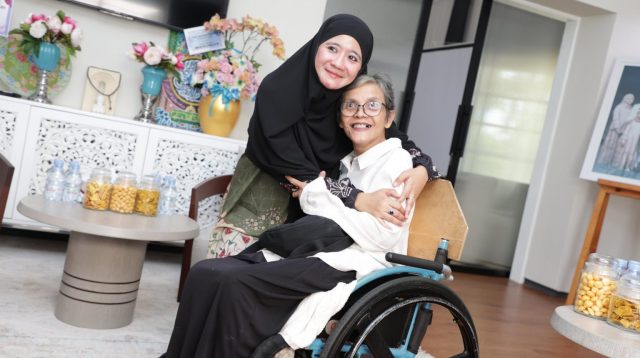 Sumber Gambar : https://jatengprov.go.id/publik/nawal-yasin-dorong-potbi-jateng-perkuat-gerakan-edukasi-kesehatan-lewat-olahraga/